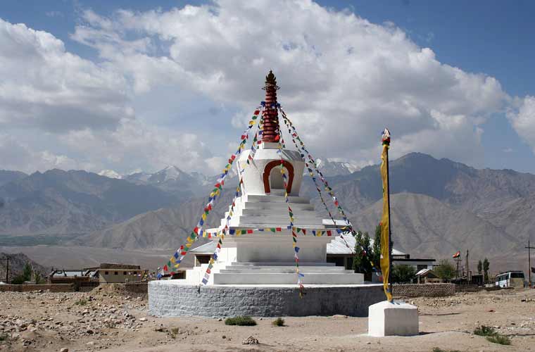k-Ladakh-Stupa-Leh